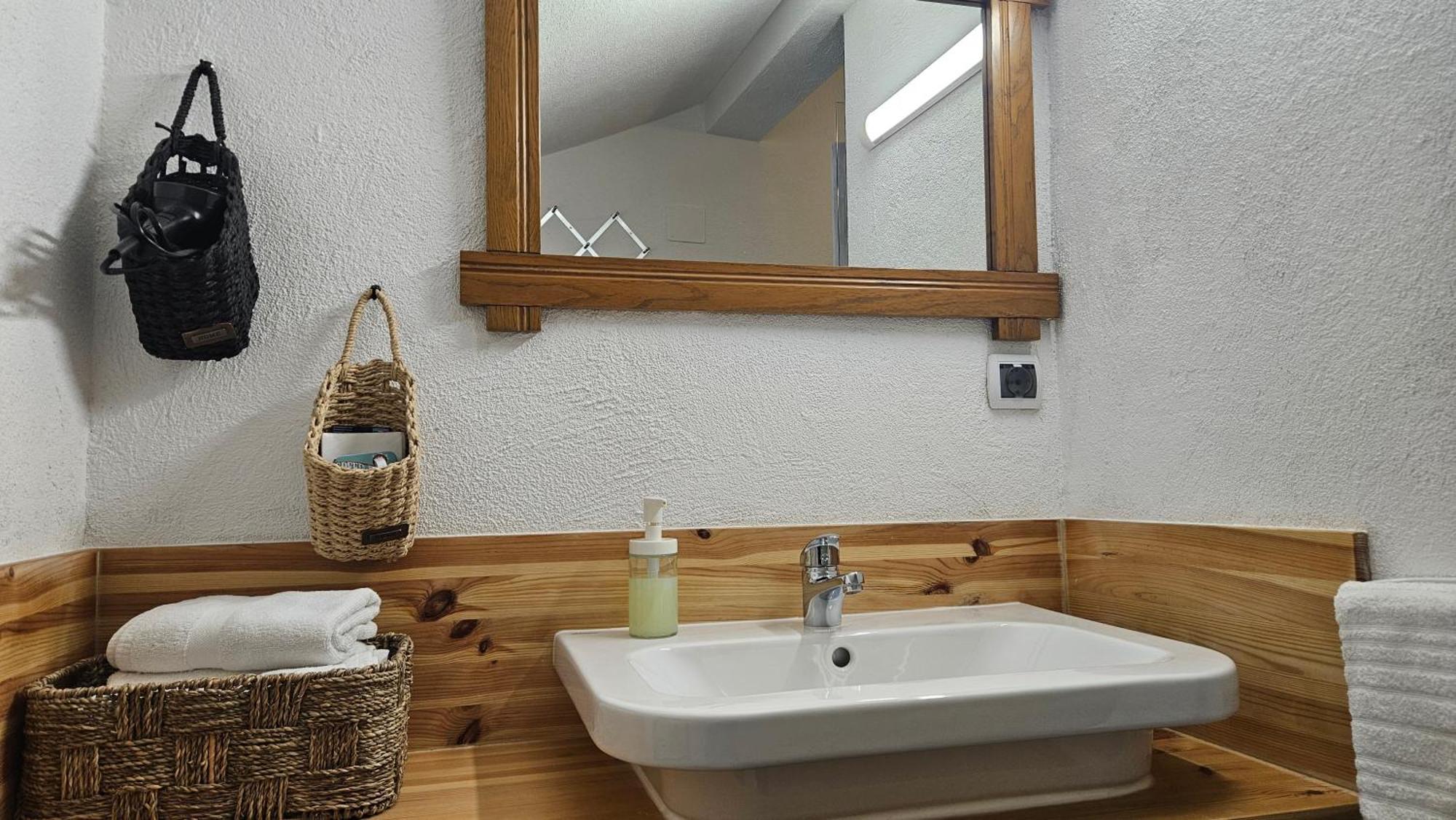 Studio Apartman Gradna サモボル エクステリア 写真